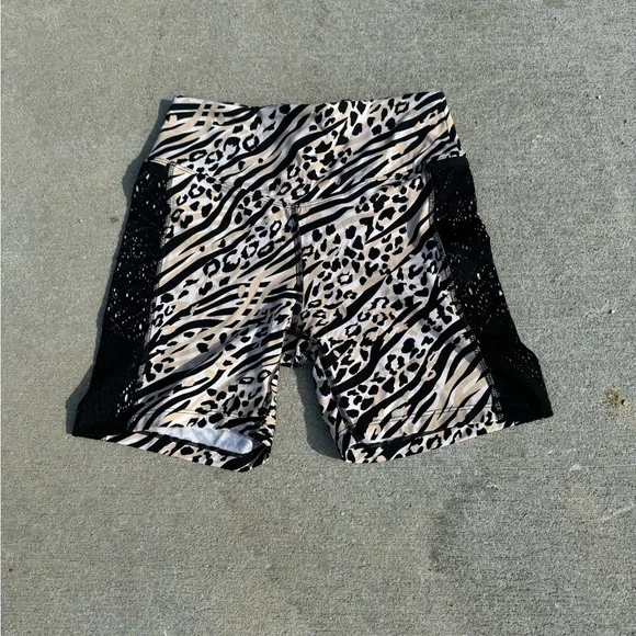 PINK SPORT Victoria’s Secret Leopard Print Women's Biker Shorts size M - Picture 2 of 5